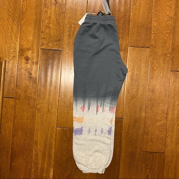 Blank NYC Tie dye Sweatpants size Med NWT - Picture 2 of 7